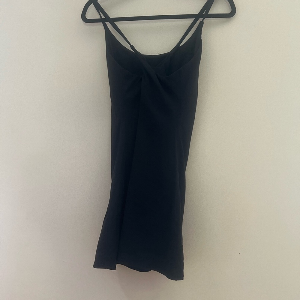 HALARA Classic Black tennis Dress - Picture 6 of 8